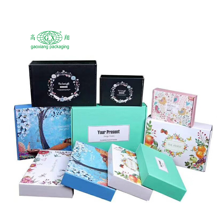 Benutzerdefiniertes Logo faltbare Wellpappe Flugzeugtransportverpackungsbox Kleidungsgeschenkpapier-Verpackungsbox
